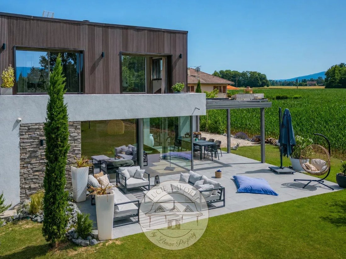 House in Veigy-Foncenex, Auvergne-Rhône-Alpes, France 1 - 12165891