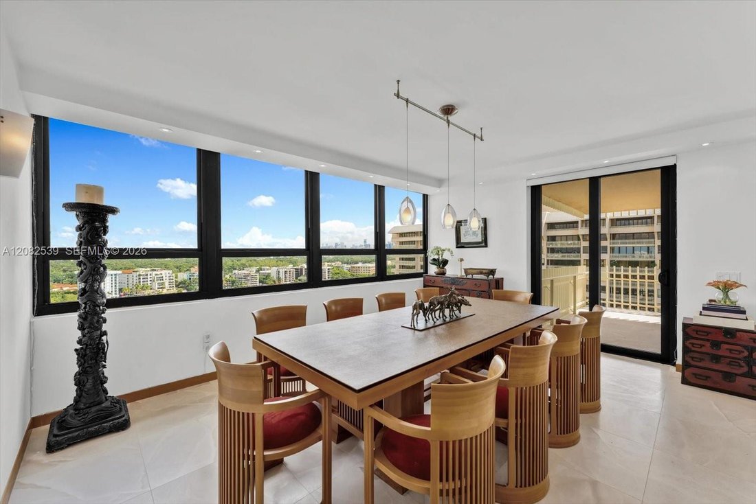 Condo in Miami, Florida, United States 4 - 18813429
