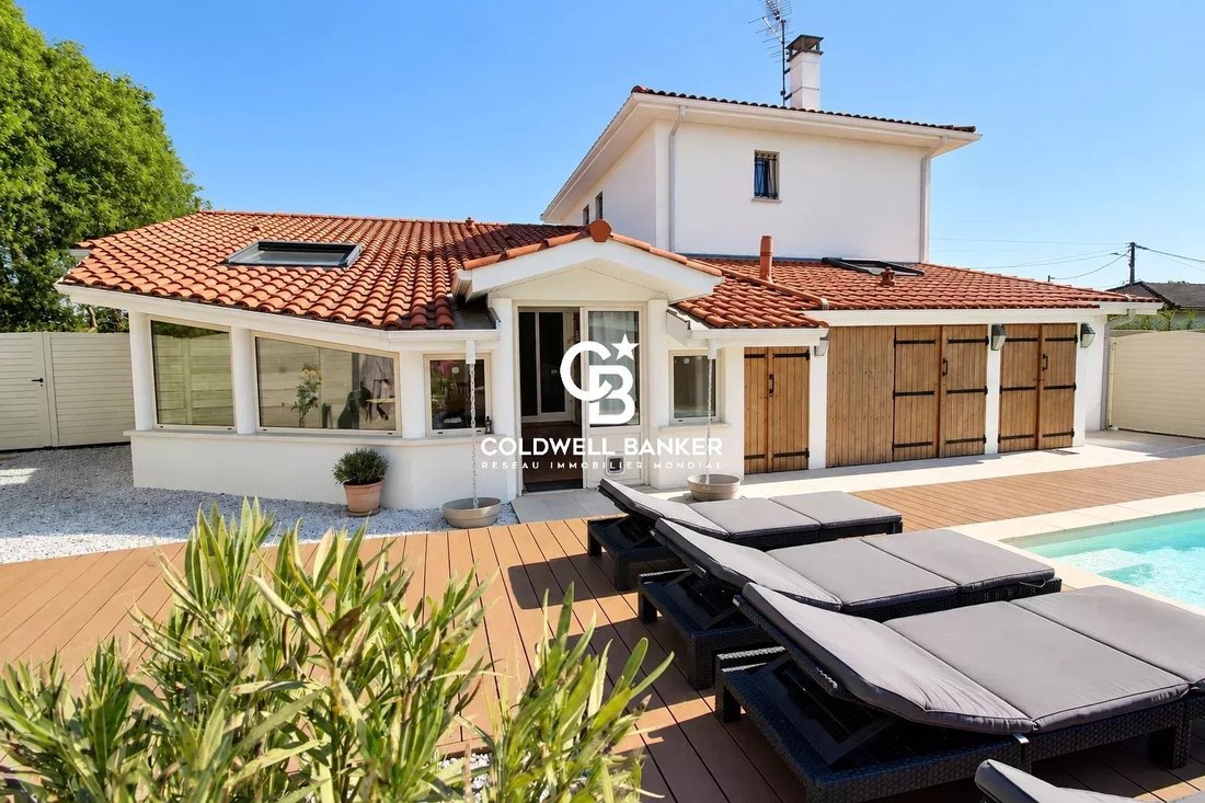House in Mestras, Gujan-Mestras, France 1 - 12313542