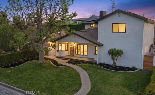 House in Signal Hill, California, United States 1