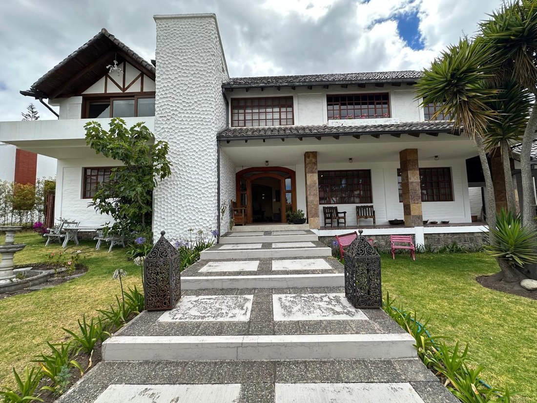 Casa a Quito, Provincia del Pichincha, Ecuador 1 - 18813357