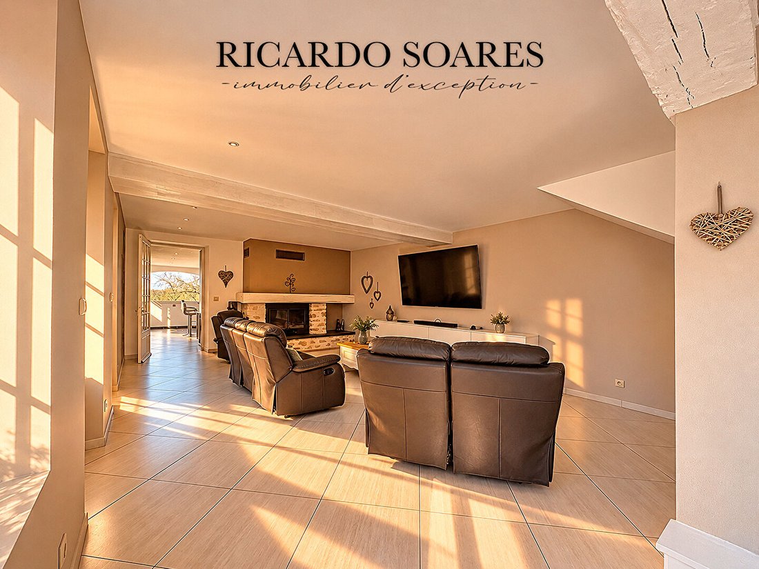 Villa in Senlis, Hauts-de-France, France 4 - 18405362