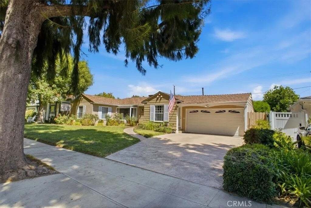 House in Burbank, California, United States 3 - 18814368