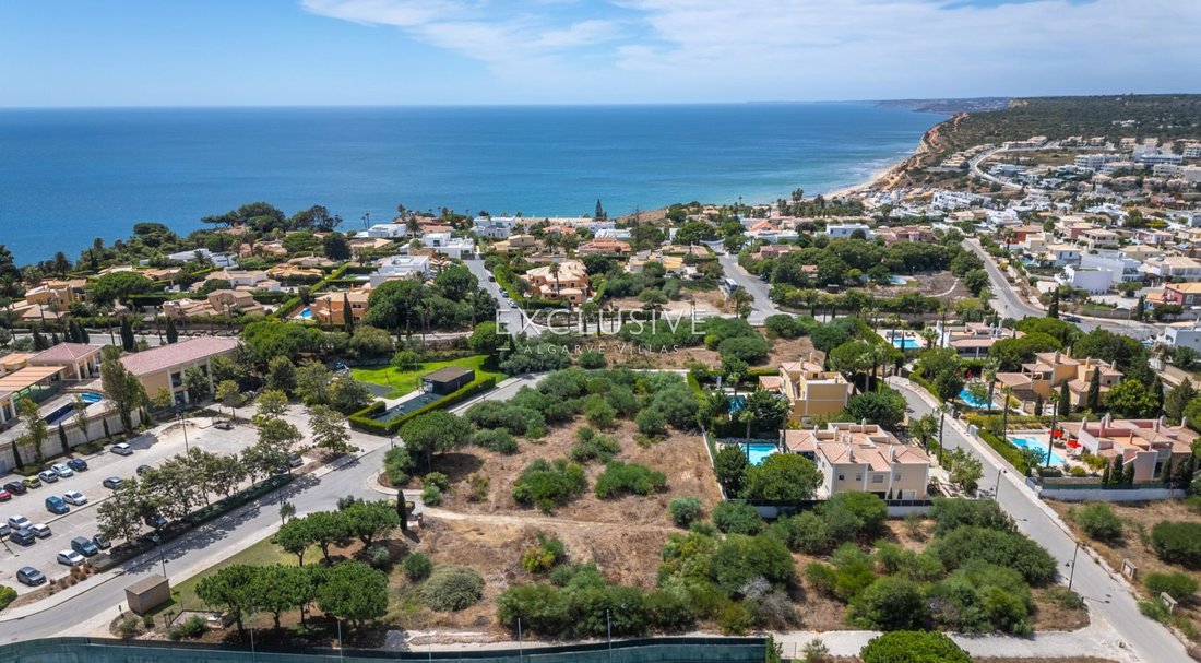 Land in Sao Goncalo de Lagos, Algarve, Portugal 1 - 18813045