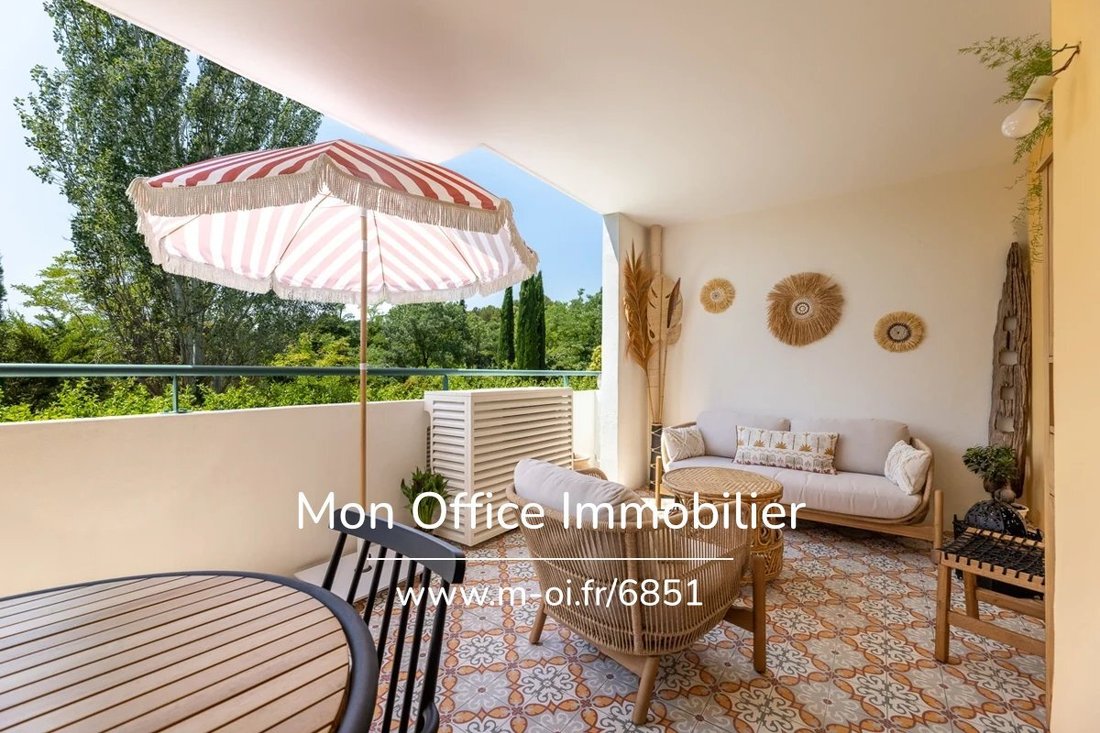 Apartment in Mazenod-Bellevue-Saint Donat-Banon, Aix-en-Provence, France 4 - 18812516