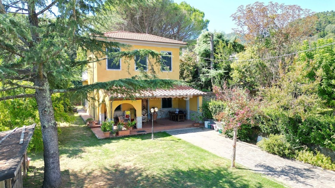 Villa a Santa Maria del Giudice - San Lorenzo a Vaccoli, Lucca, Toscana 1 - 18811427
