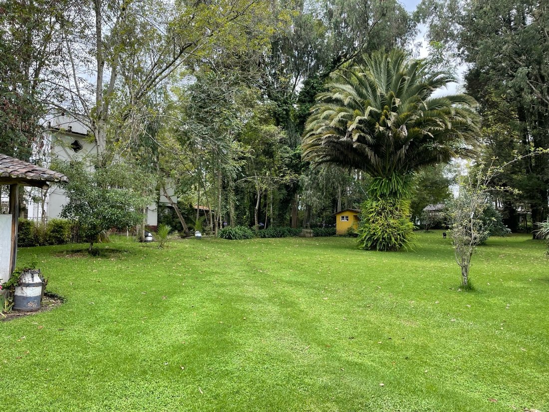 Casa a Sangolquí, Provincia del Pichincha, Ecuador 1 - 18811164