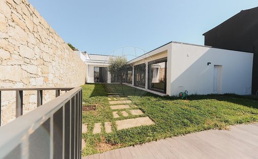 Maison à Santa Marinha et Sao Pedro da Afurada, District de Porto, Portugal 1