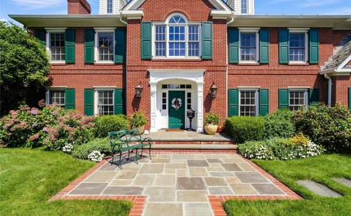 House in Garden City, New York, United States 1