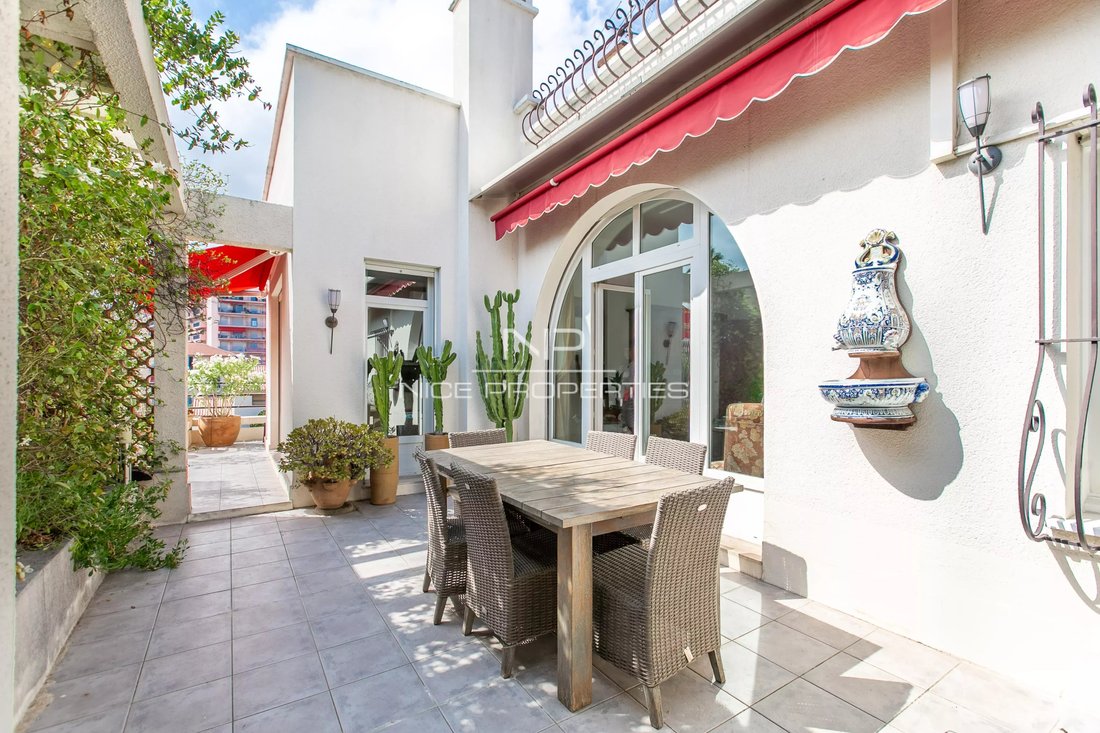 Apartamento en Niza, Provenza-Alpes-Costa Azul, Francia 1 - 18812382