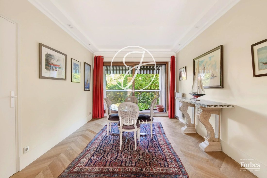 Apartment in Saint-Cloud, Ile-de-France, France 5 - 18815118