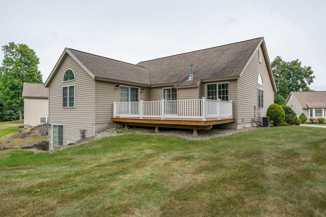 Condo in East Kingston, New Hampshire, United States 3 - 18816100