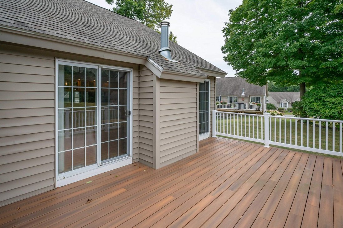 Condo in East Kingston, New Hampshire, United States 5 - 18816100