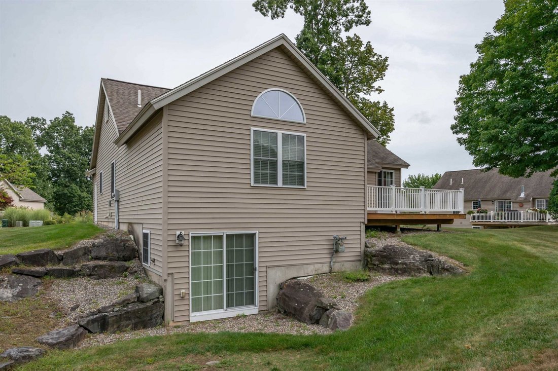 Condo in East Kingston, New Hampshire, United States 4 - 18816100