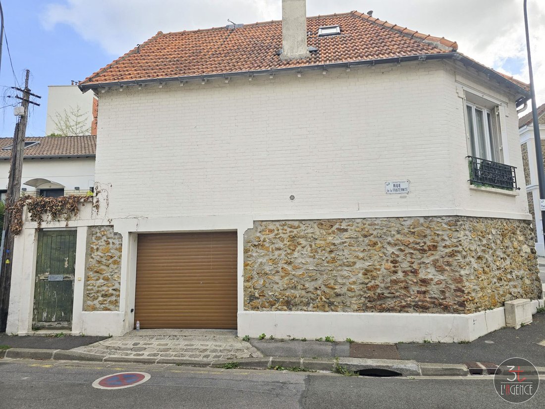House in Fontenay-sous-Bois, Ile-de-France, France 2 - 17290784