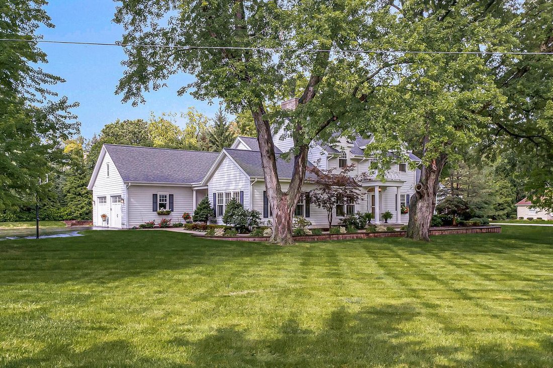 House in Elm Grove, Wisconsin, United States 3 - 18816880