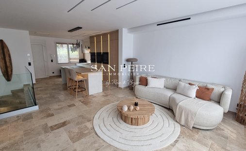 Maison à Les Issambres, Roquebrune-sur-Argens, France 1