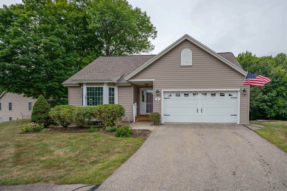 Condo in East Kingston, New Hampshire, United States 1 - 18816100