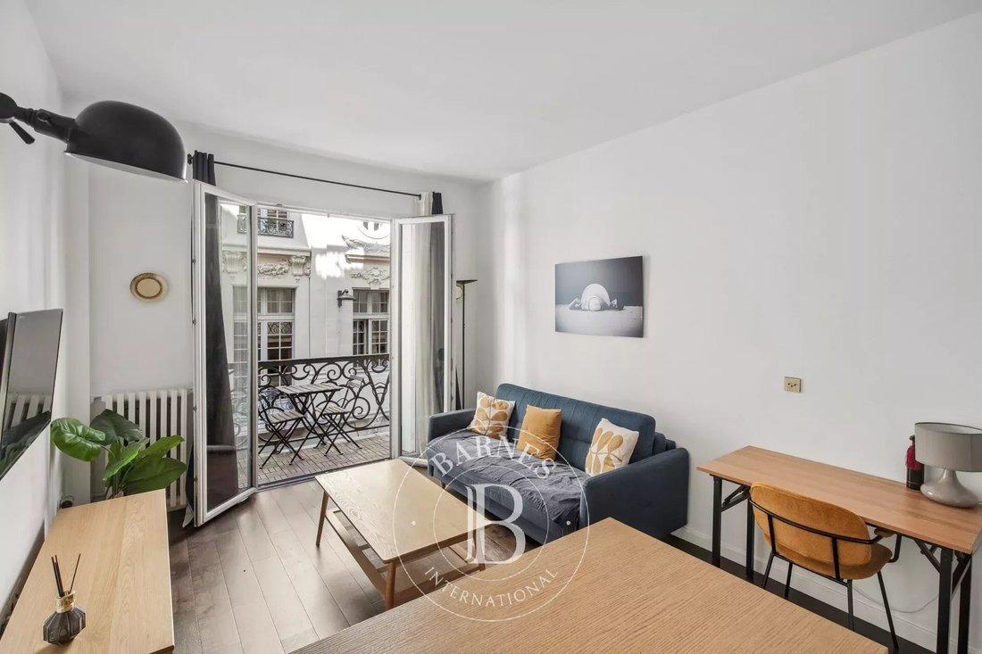 Apartment in Elysées-Madeleine, Paris 8e Arrondissement, Paris 3 - 18816529