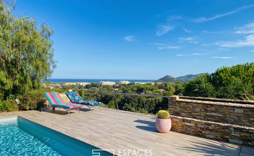 Villa à Le Grand Duc-Minelle, Mandelieu-la-Napoule, France 1