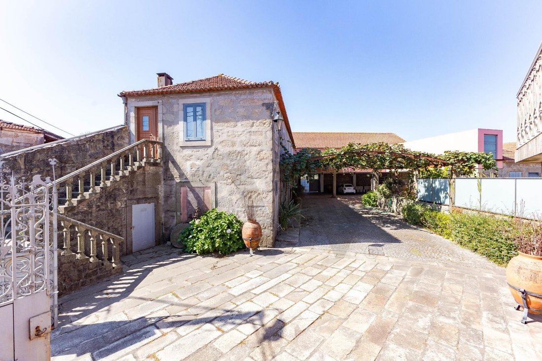 Farm Ranch in Custoias, Leca do Balio e Guifoes, Porto District, Portugal 4 - 18816890