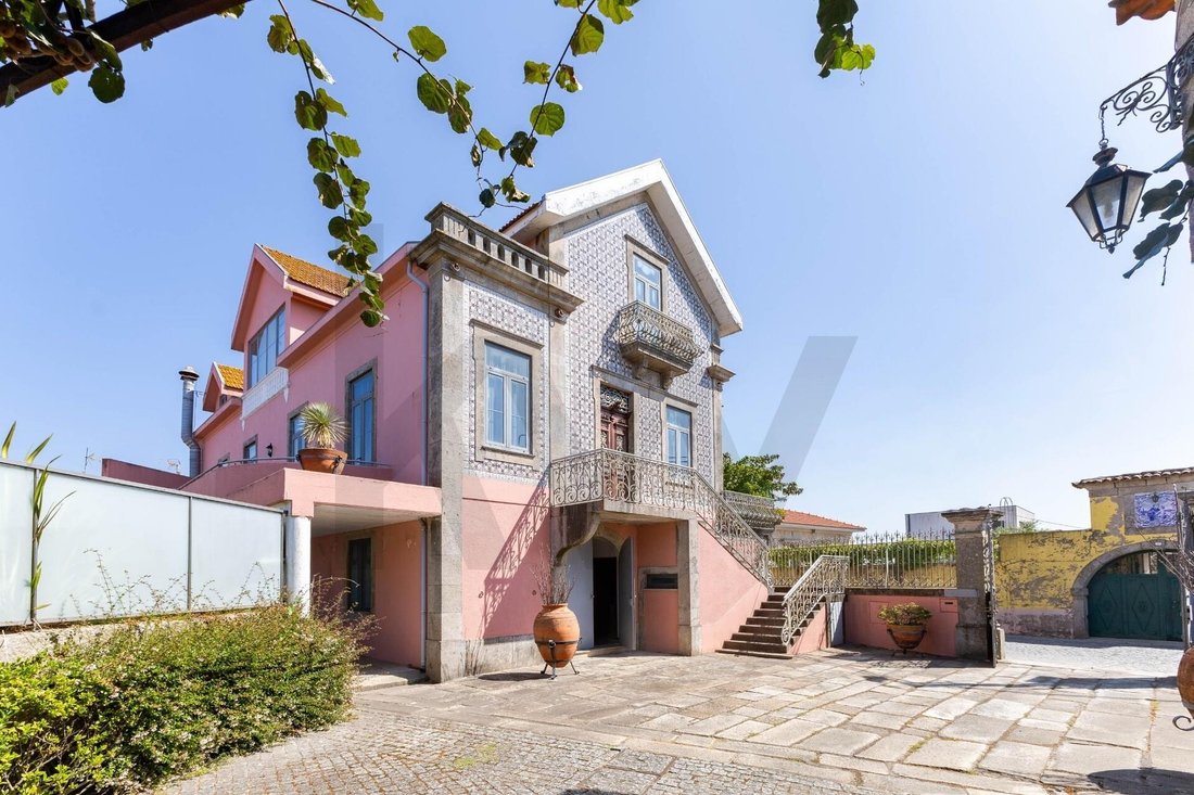 Farm Ranch in Custoias, Leca do Balio e Guifoes, Porto District, Portugal 1 - 18816890