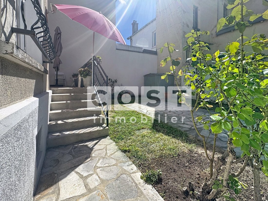 House in Bois-Colombes, Ile-de-France, France 3 - 18816157