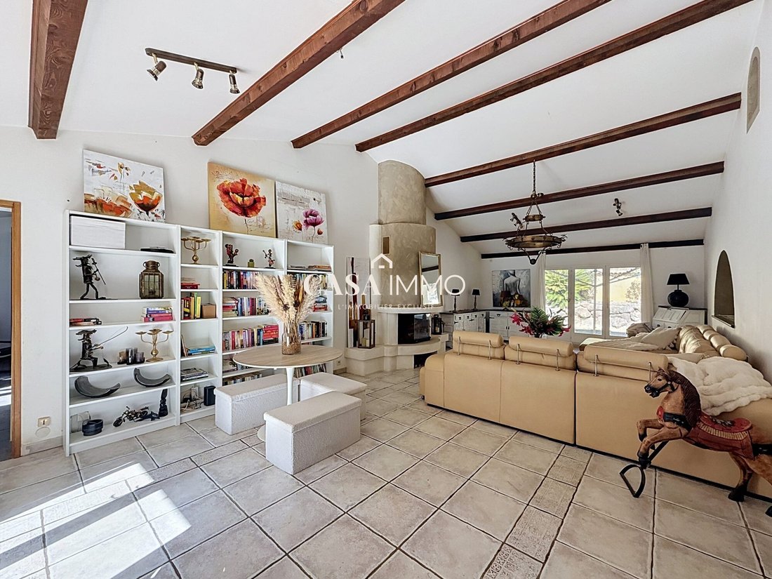 Casa di campagna a Hyères, Provenza-Alpi-Costa Azzurra, Francia 5 - 15705501