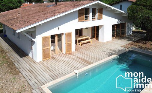 House in Lege Bourg, Lège-Cap-Ferret, France 1