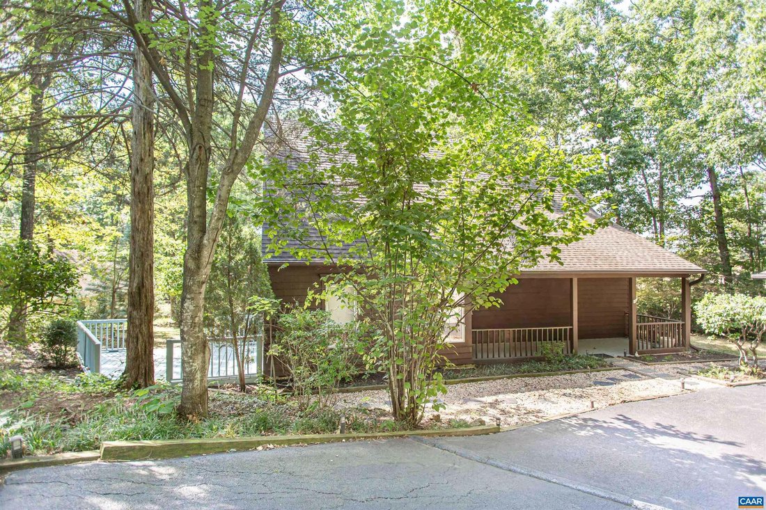 House in Charlottesville, Virginia, United States 2 - 18816528