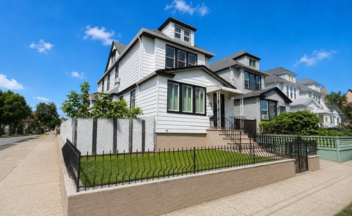 House in New York, New York, United States 1