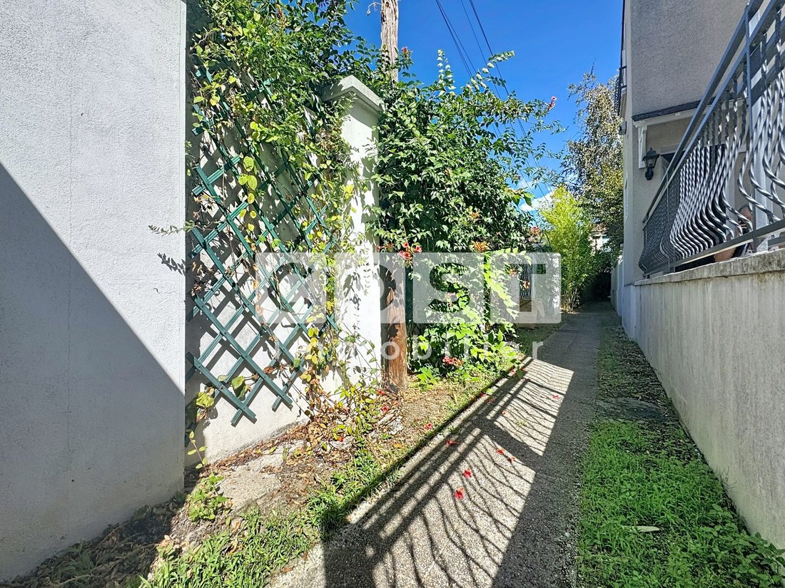 House in Bois-Colombes, Ile-de-France, France 4 - 18816157