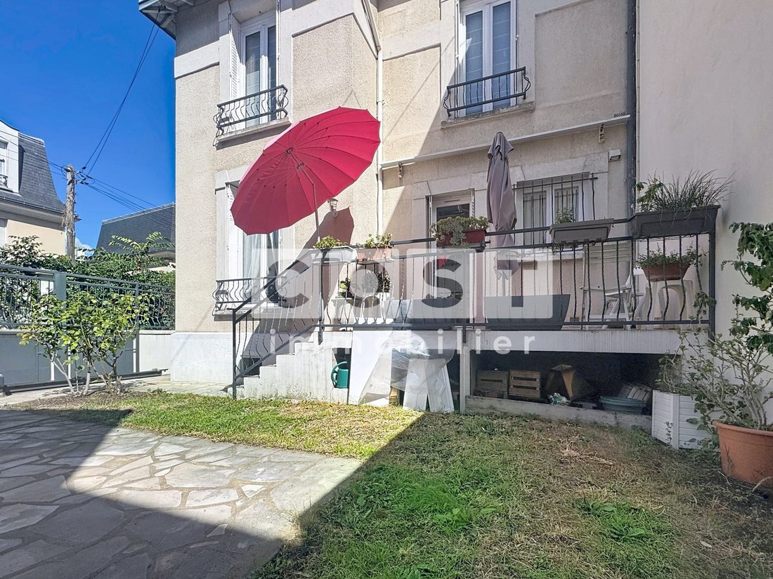 House in Bois-Colombes, Ile-de-France, France 1 - 18816157