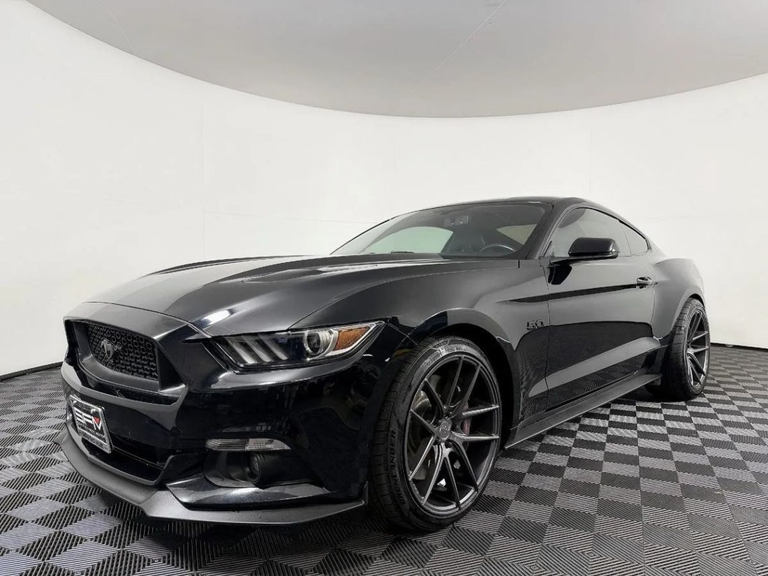 Coupe in Lynnwood, WA, United States 2 - 18815743