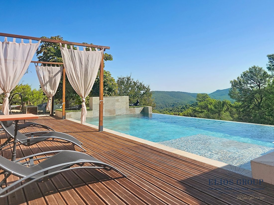 Villa a Saint-Zacharie, Provenza-Alpi-Costa Azzurra, Francia 2 - 18816302