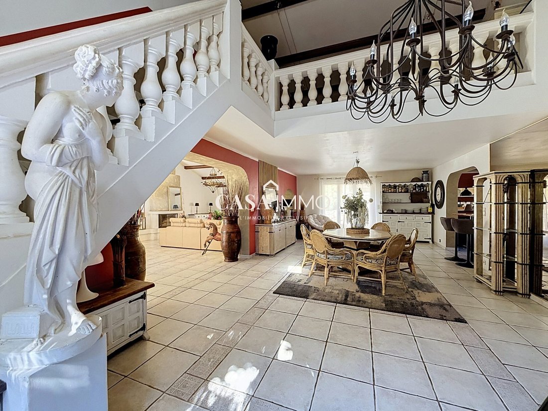 Casa di campagna a Hyères, Provenza-Alpi-Costa Azzurra, Francia 4 - 15705501