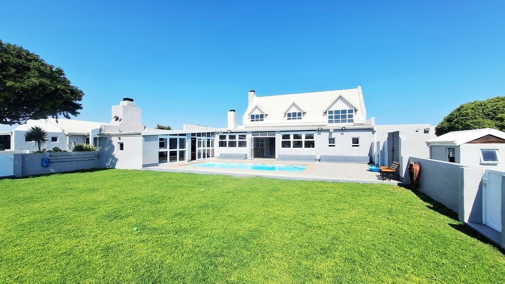 Farm Ranch in Saint Helena Bay, Western Cape, South Africa 1 - 18815933