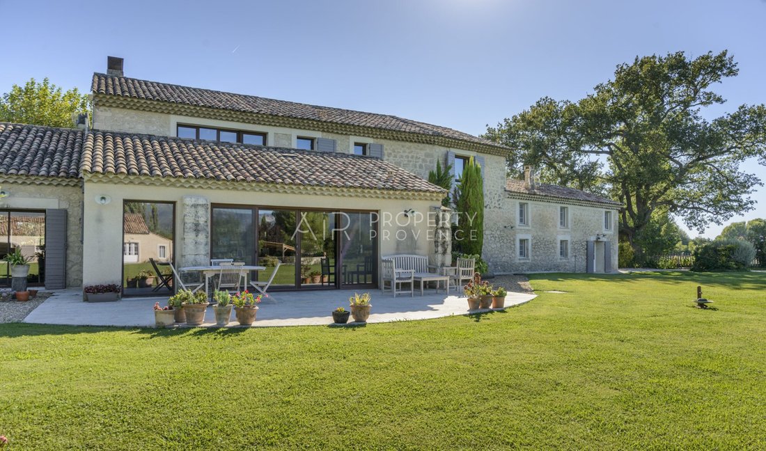 Casa di campagna a Arrondissement d'Aix-en-Provence, Provenza-Alpi-Costa Azzurra, Francia 2 - 18816140