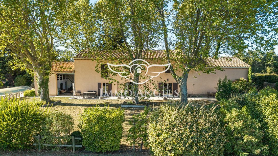 Landhaus in Centre Ville, Le Thor, Frankreich 1 - 18816231