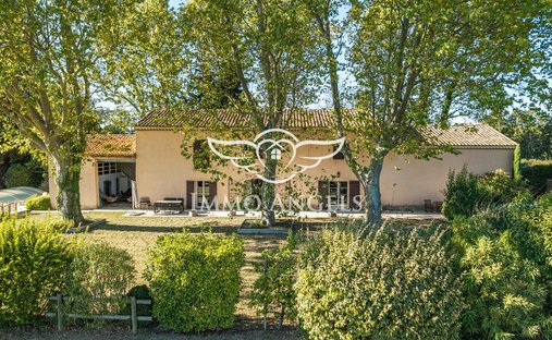 Landhaus in Centre Ville, Le Thor, Frankreich 1