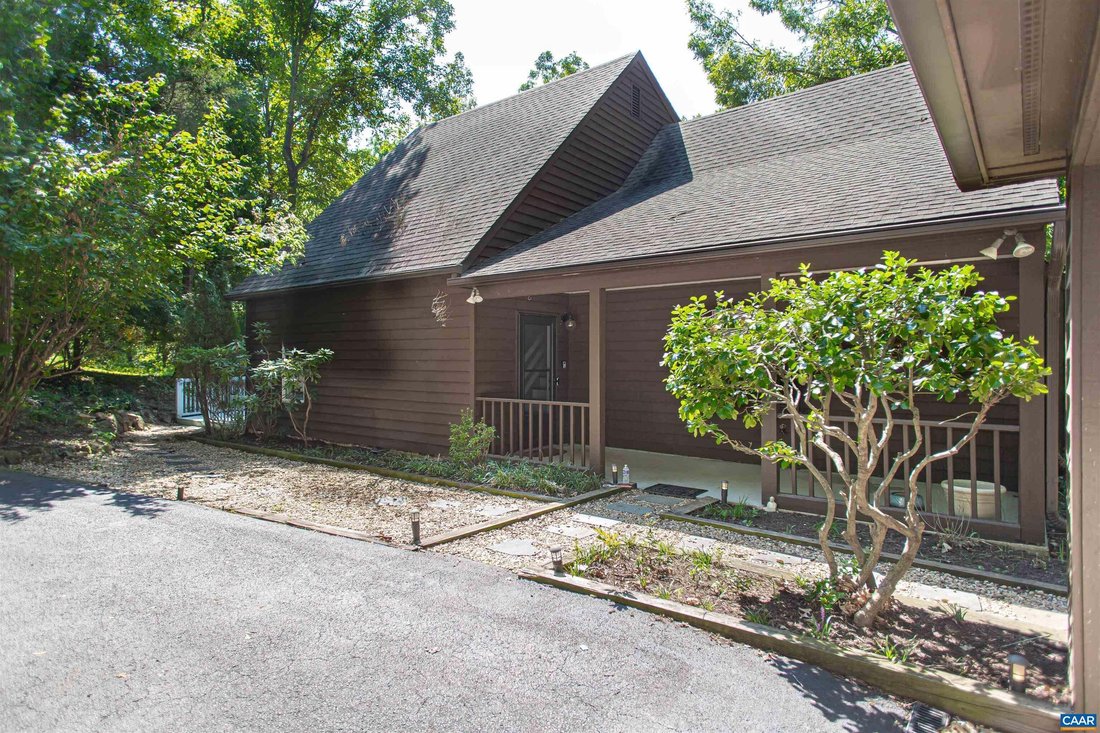 House in Charlottesville, Virginia, United States 3 - 18816528