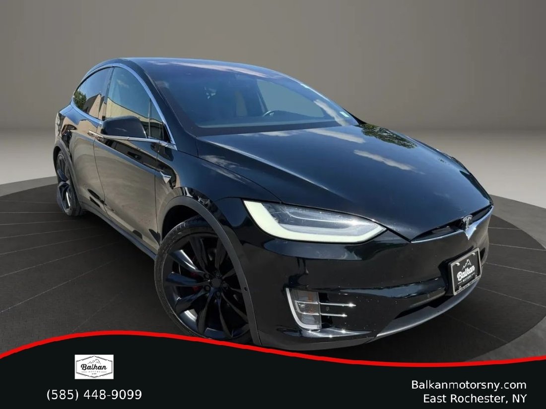 Suv in East Rochester, NY, United States 1 - 18815766