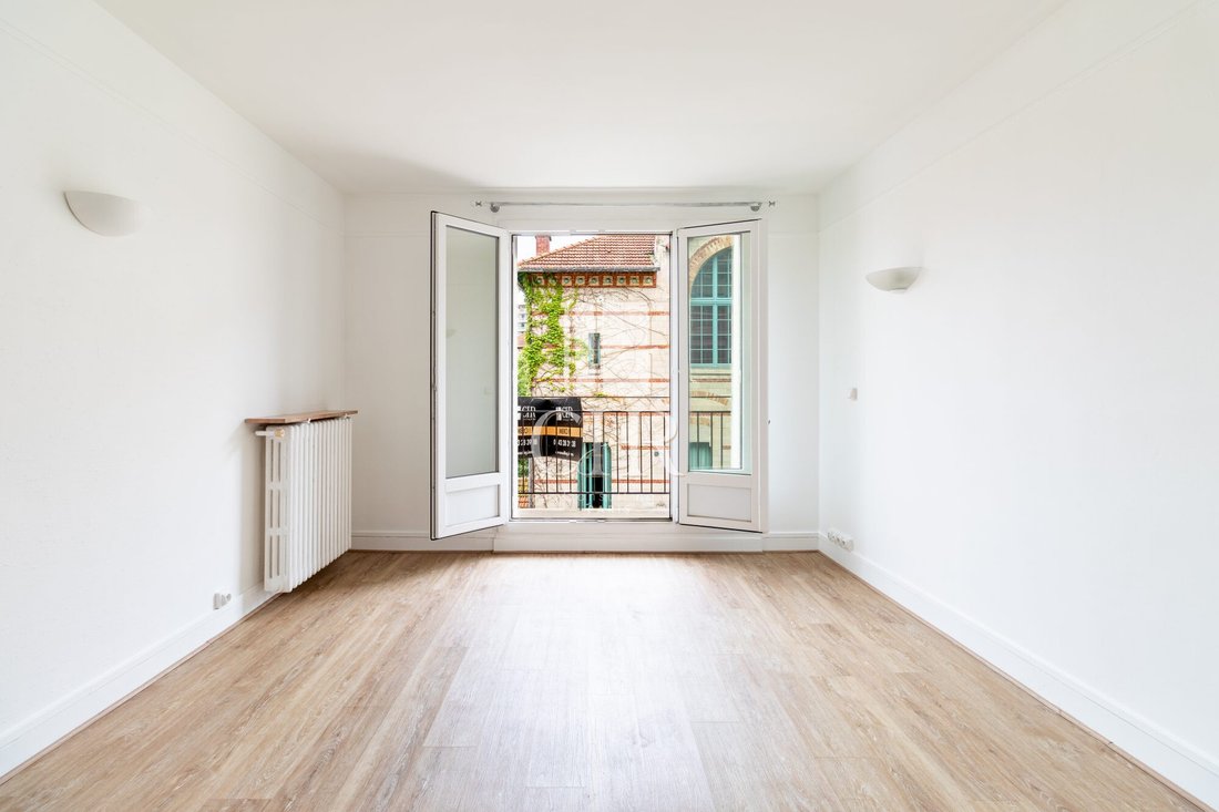 Apartment in Violet Commerce, Paris 15e Arrondissement, Paris 4 - 18816391
