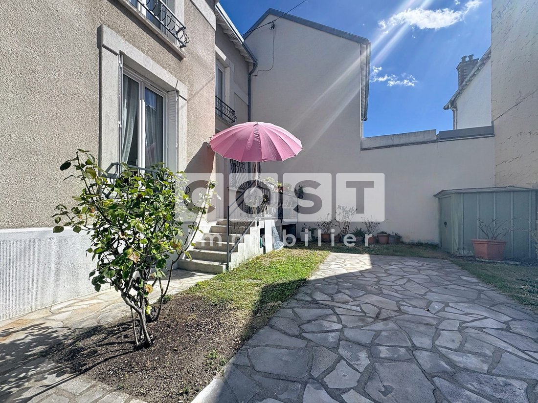 House in Bois-Colombes, Ile-de-France, France 2 - 18816157