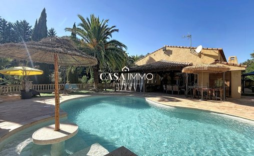 Casa di campagna a Hyères, Provenza-Alpi-Costa Azzurra, Francia 1