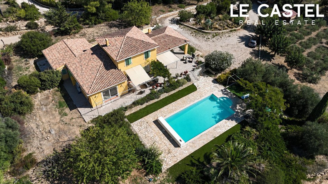 Villa en La Cadière-d'Azur, Provenza-Alpes-Costa Azul, Francia 2 - 18816332