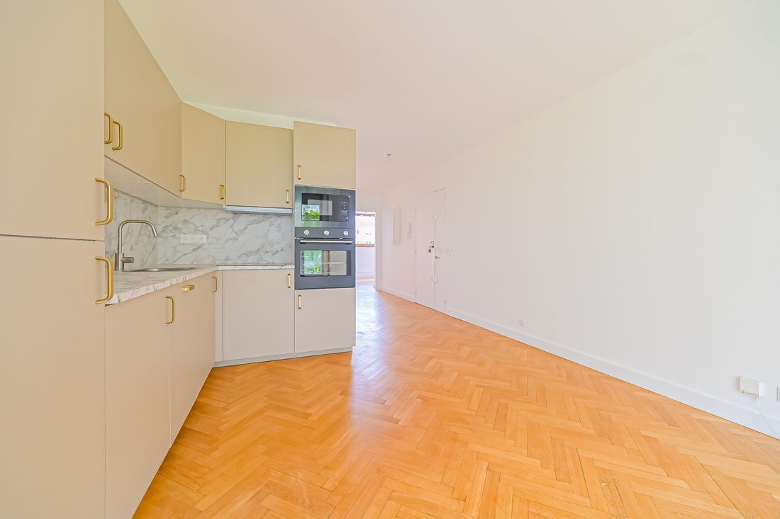 Apartment in Léon-Blum Folie-Regnault, Paris 11e Arrondissement, Paris 1 - 18816215