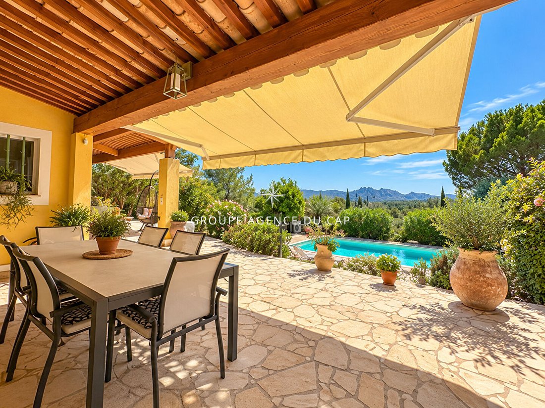 Villa a La Bouverie, Roquebrune-sur-Argens, Francia 3 - 18815861