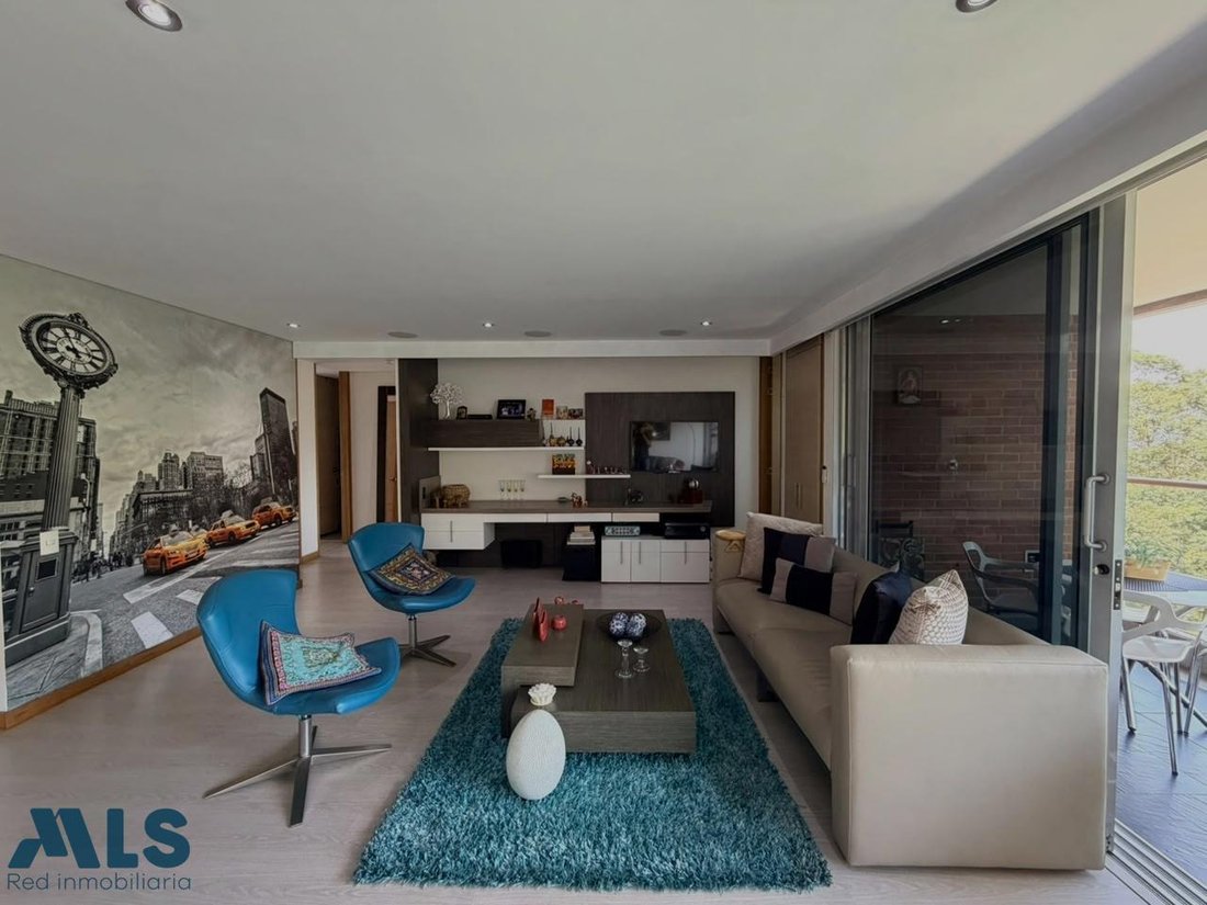 Apartment in Envigado, Antioquia, Colombia 3 - 18816878