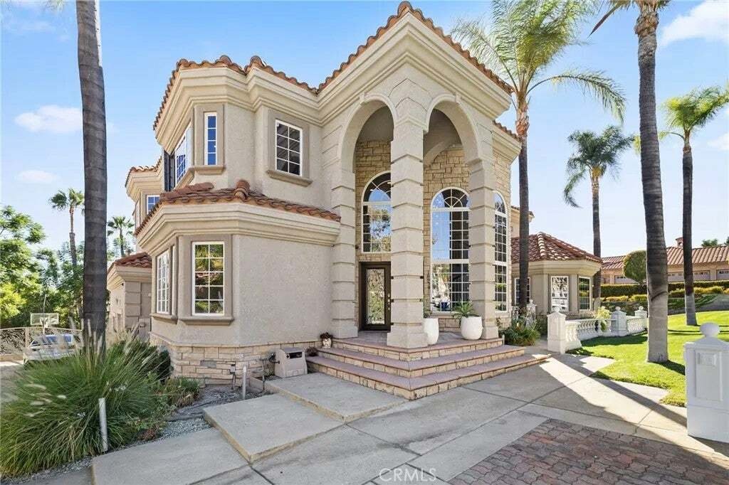 Maison à Rancho Cucamonga, Californie, États-Unis 3 - 18816948